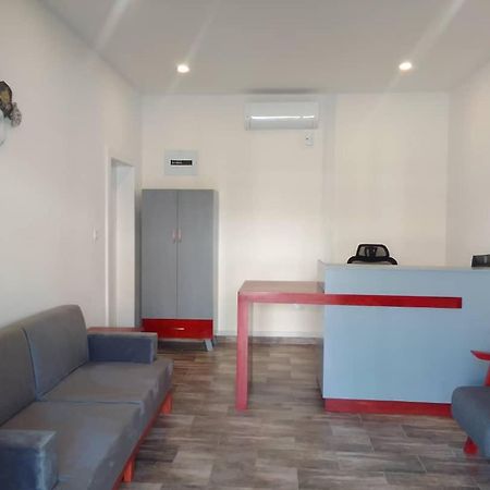 24 Roma Aparthotel ลุซากา ภายนอก รูปภาพ