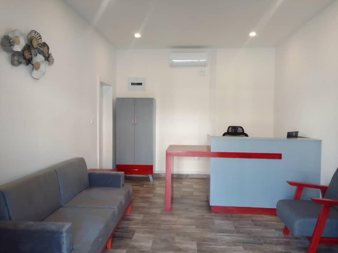 24 Roma Aparthotel ลุซากา ภายนอก รูปภาพ